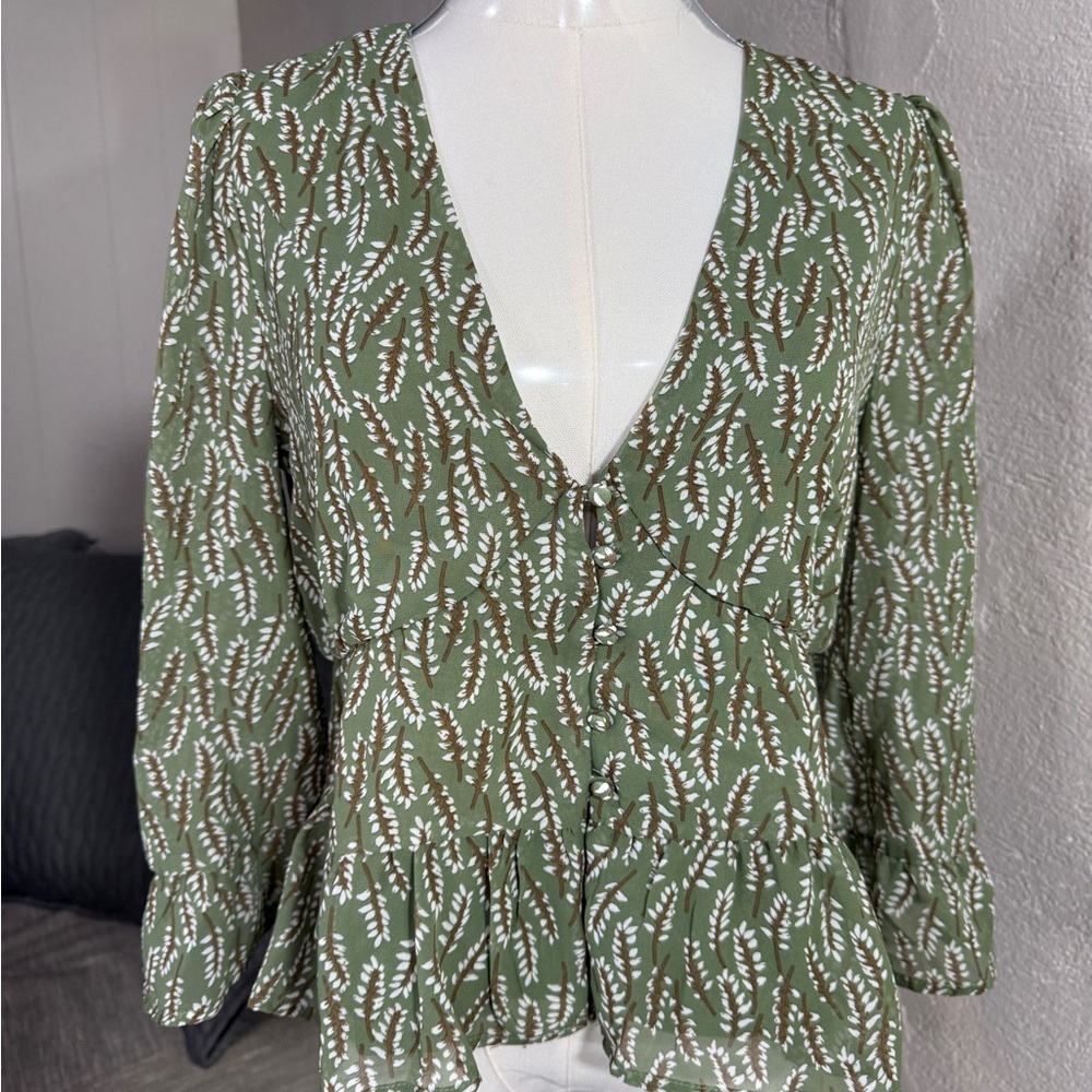 Style Rack Olive Botanical Button Front Peplum Blouse NWT